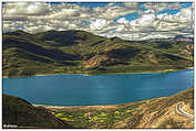 Lake Yamdrok Yumtso