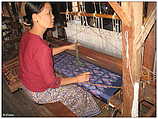 Lotus Weaving, Inle Lake (c) ulf laube